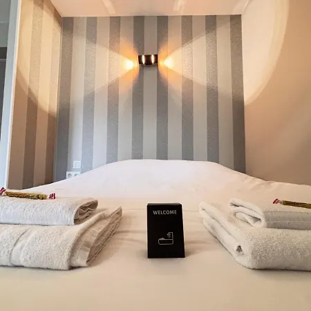 Апартаменты L'ecrin Urbain Chic Et Lumineux Avec Balcon Реймс