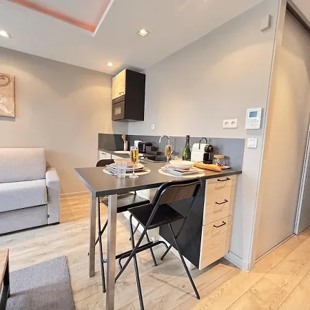 L'ecrin Urbain Chic Et Lumineux Avec Balcon Апартаменты