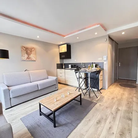 公寓 L'ecrin Urbain Chic Et Lumineux Avec Balcon 兰斯