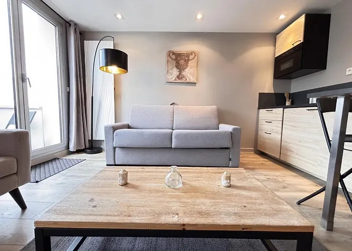 L'ecrin Urbain Chic Et Lumineux Avec Balcon Апартаменты *