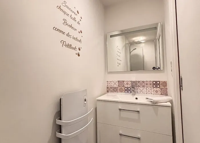 L'ecrin Urbain Chic Et Lumineux Avec Balcon * Реймс