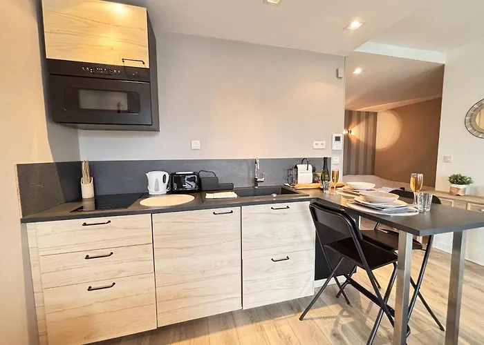 L'ecrin Urbain Chic Et Lumineux Avec Balcon Апартаменты *